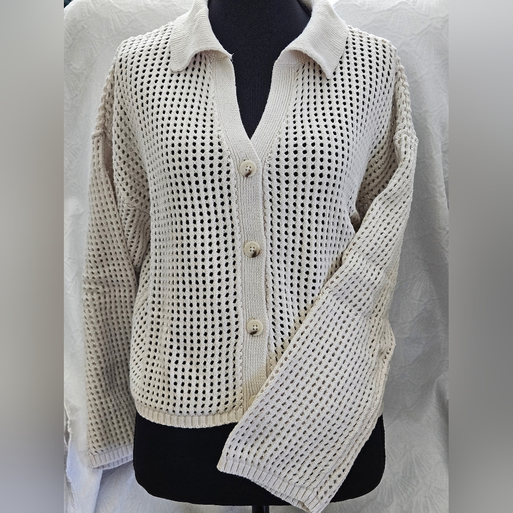 Sincerely Jules Off White/Ivory Open Knit Crochet Cropped Cardigan Sweater Sz M
